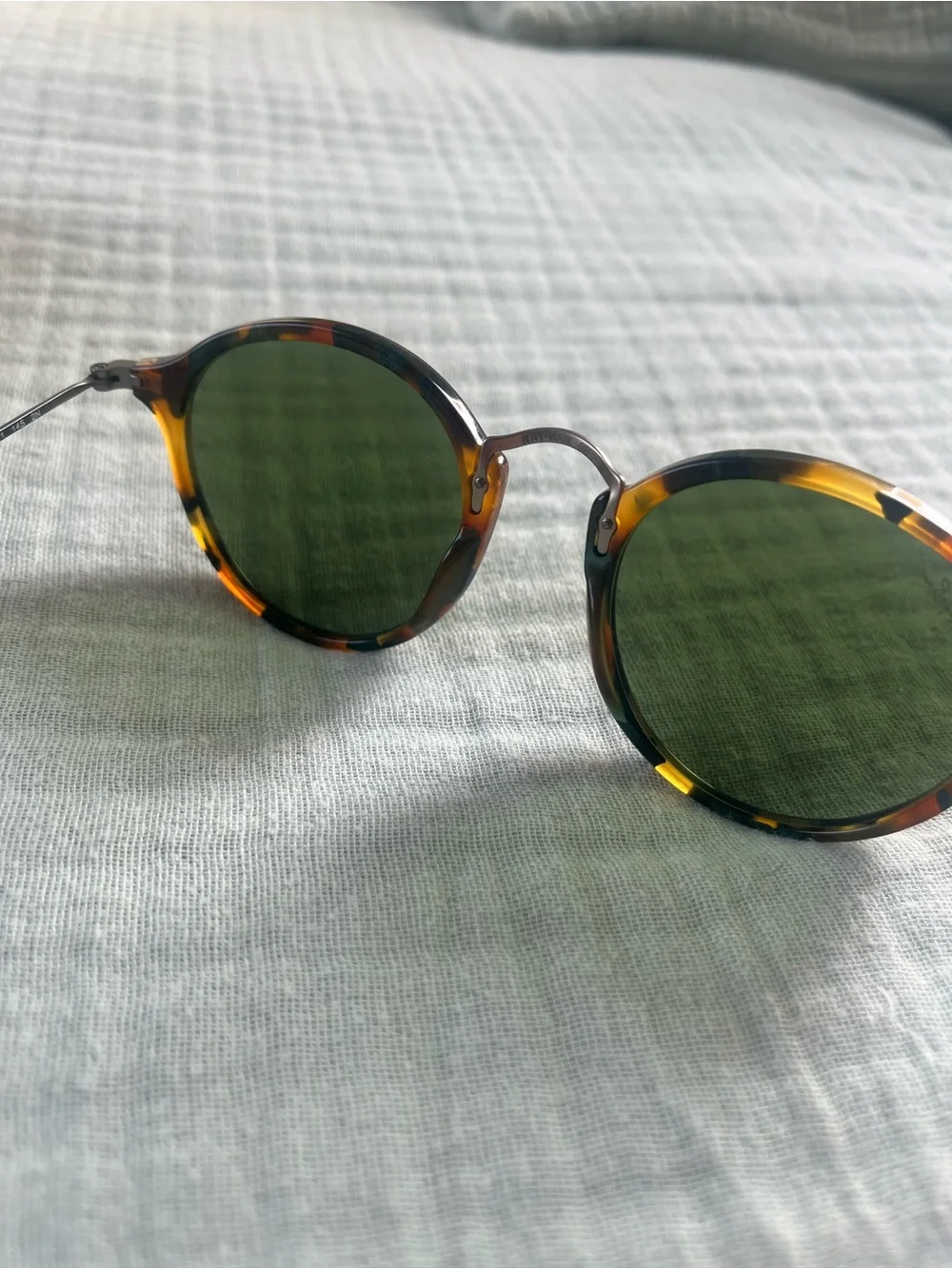 Ray Ban sunglasses with case